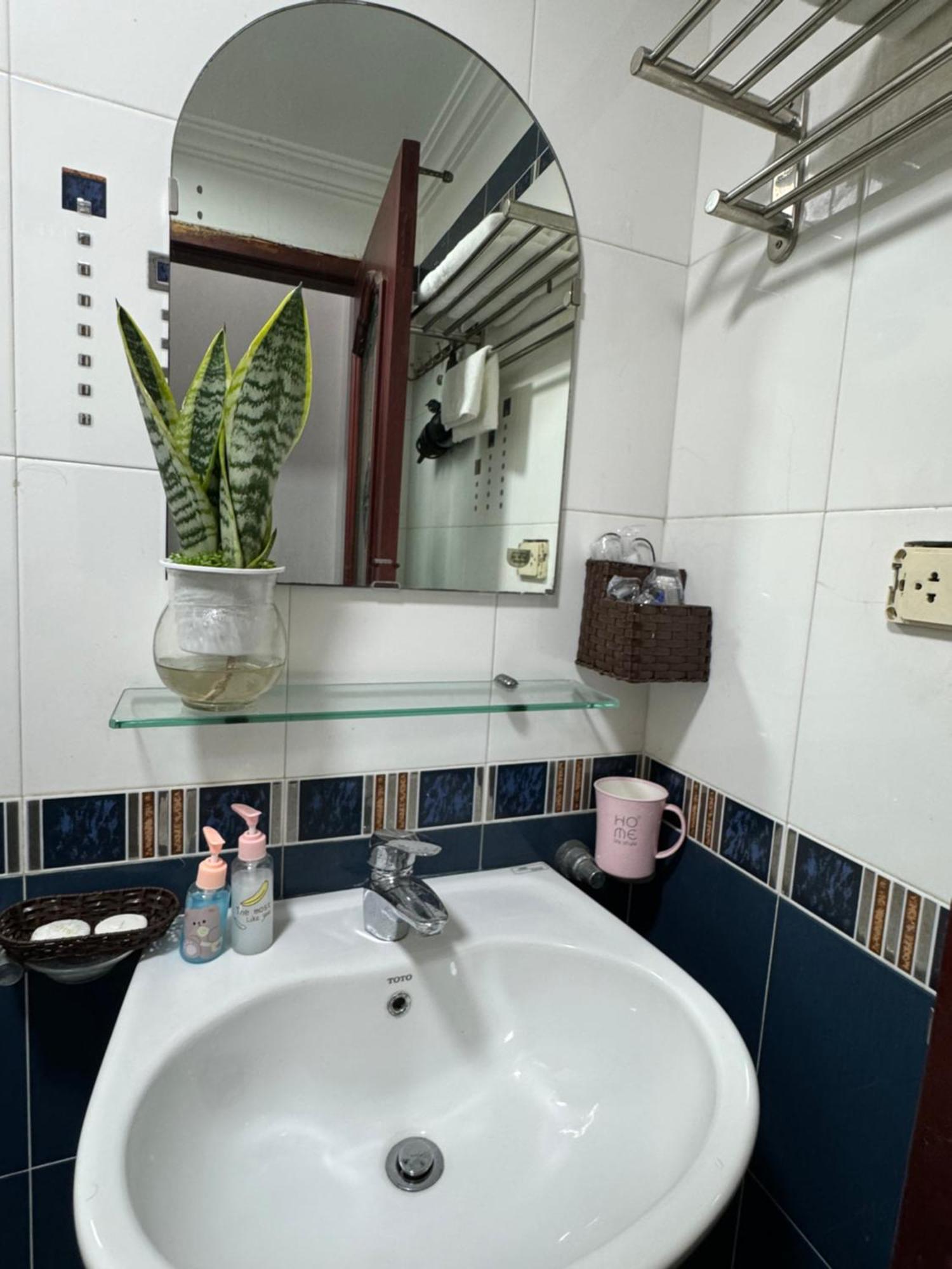 Quynh Moon Homestay Hanoï Extérieur photo